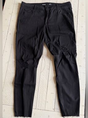 Old Navy Midrise Super Skinny Distressed Jeans